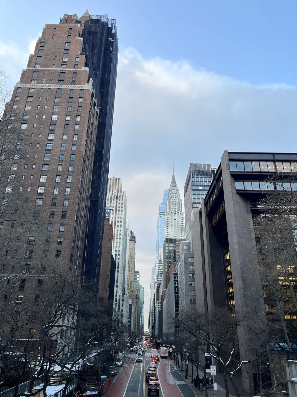Street view of Midtown Manhattan and the Chrysler Building